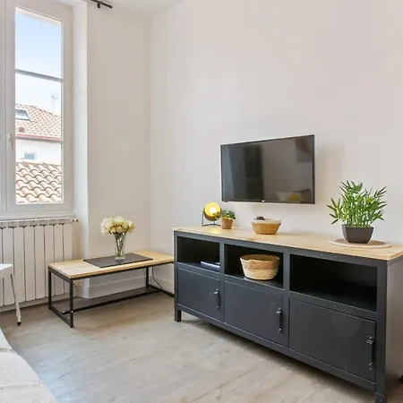 Lovely 1-bedroom In Centre